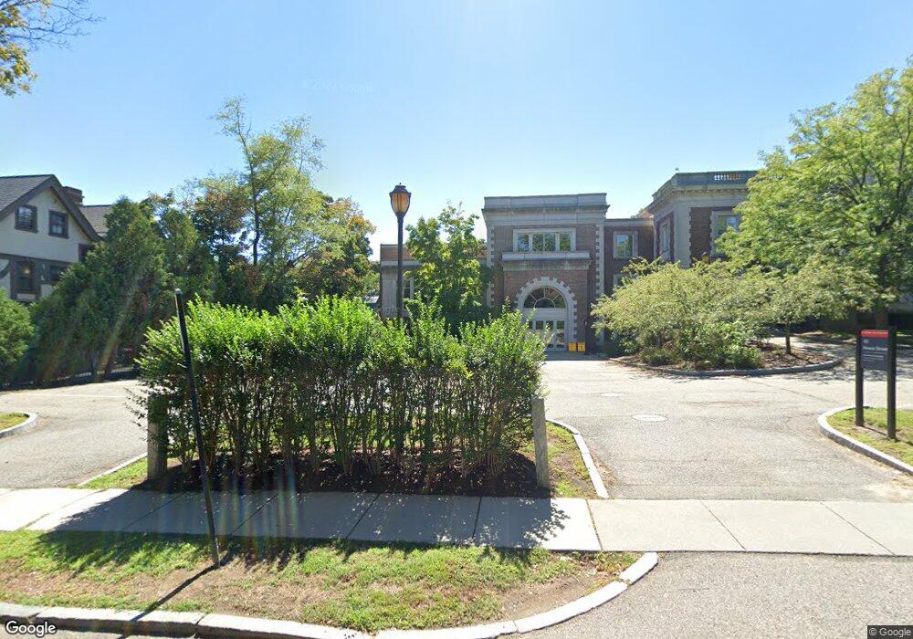 43 Hawes St unit 4, Brookline, MA 02446 - photo 1