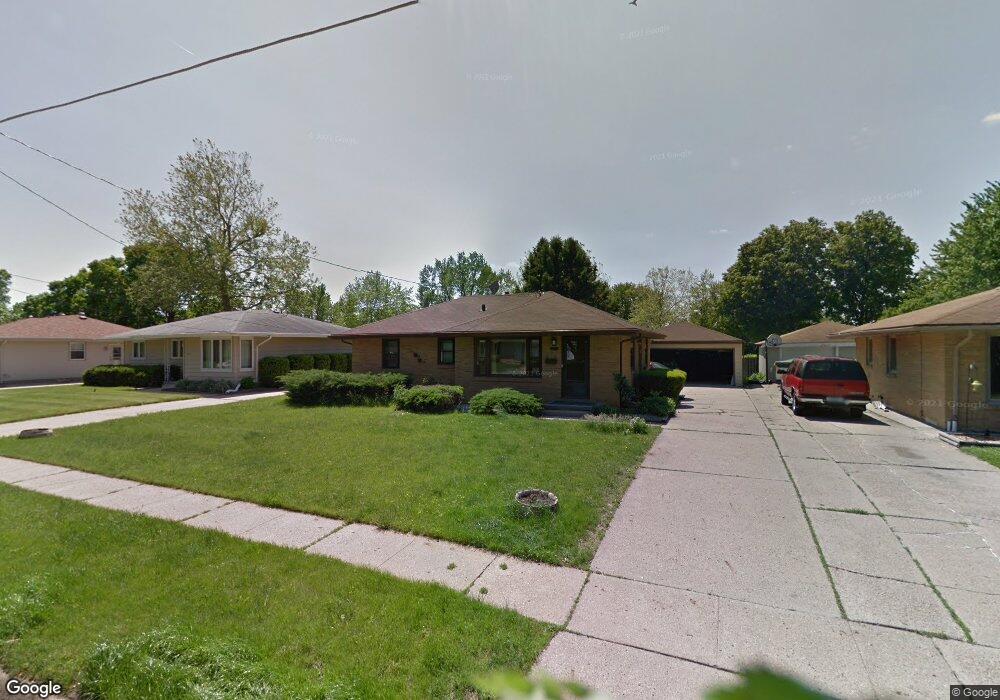 3316 Linworth Ln, Des Moines, IA 50315 - photo 1