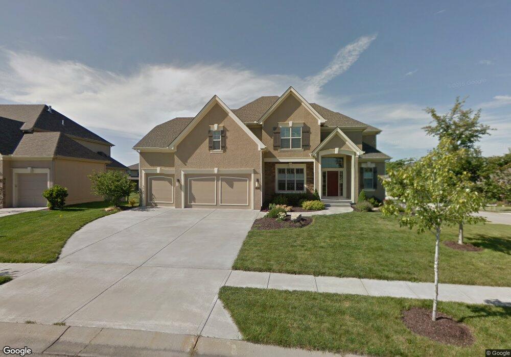 25202 W 97th Place, Lenexa, KS 66227 - photo 1