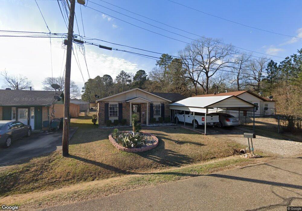 2413 Mamie Dr, Texarkana, TX 75501 - photo 1