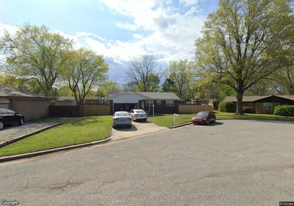 802 S Locust St, Skiatook, OK 74070 - photo 1