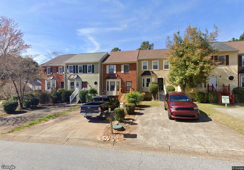 1064 Oaks Pkwy SE, Smyrna, GA 30082 - photo 1