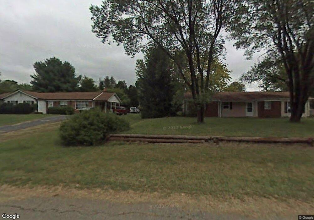 318 Ridgecrest Dr, King, NC 27021 - photo 1