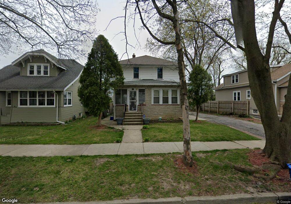 35 N Elmwood Ave, Waukegan, IL 60085 - photo 1