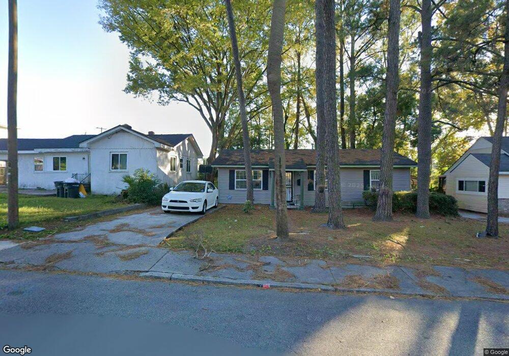 2061 E 42nd St, Savannah, GA 31404 - photo 1