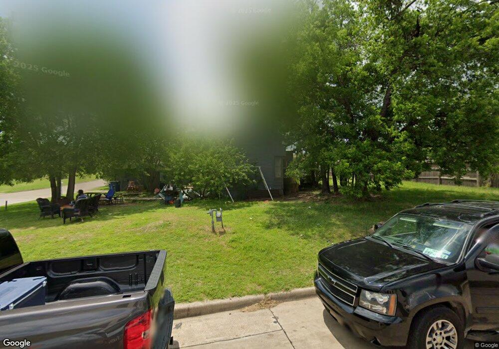 1301 N Shawnee St, Ennis, TX 75119 - photo 1