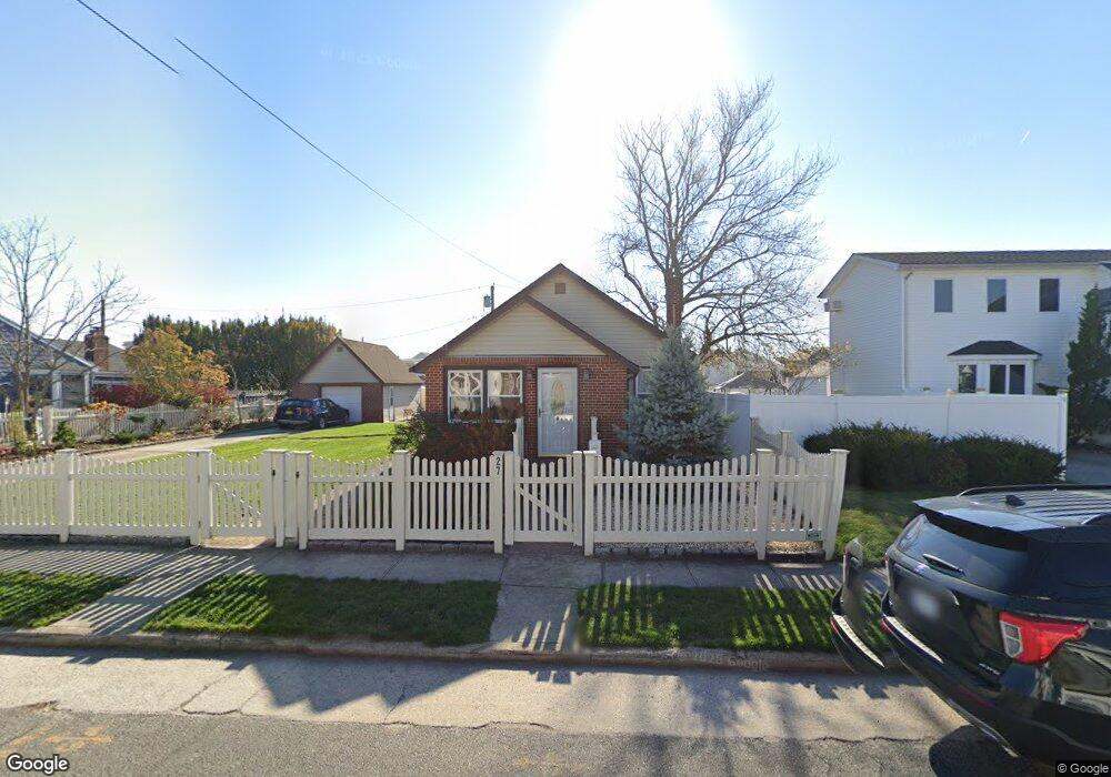 27 Sagamore Rd, Island Park, NY 11558 - photo 1