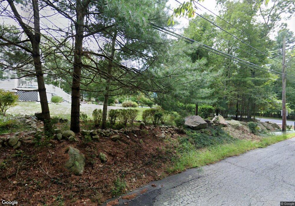 884 Mohawk Dr, Westport, MA 02790 - photo 1