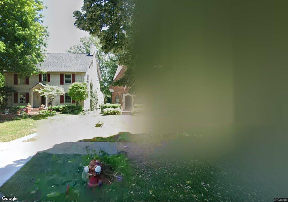 676 Rivard Blvd, Grosse Pointe, MI 48230 - photo 1