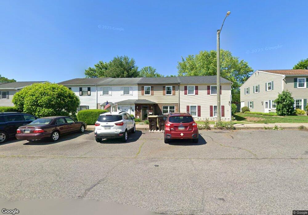 424 Colonial Dr, East Greenville, PA 18041 - photo 1