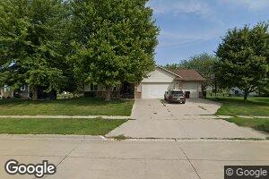 403 6th St SE, State Center, IA 50247