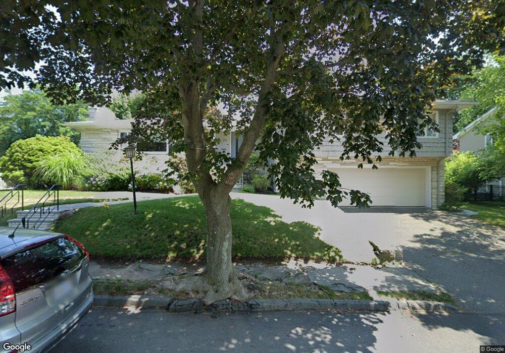 26 Thompson Rd, Marblehead, MA 01945 - photo 1