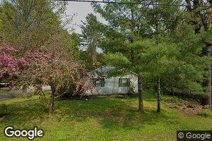40 Park St, Freeport, ME 04032