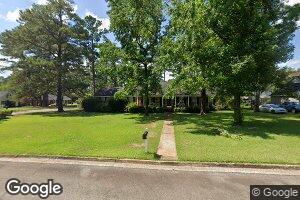 2211 Westmoreland Dr, Albany, GA 31721