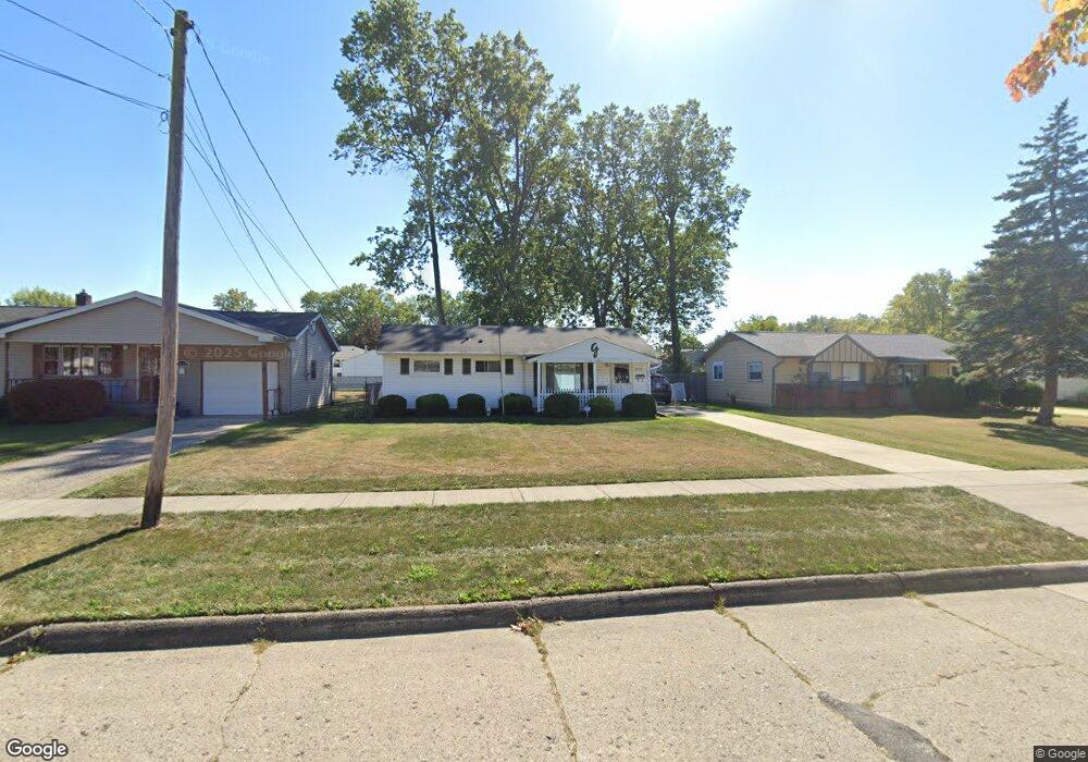 1928 E 37th St, Lorain, OH 44055 - photo 1