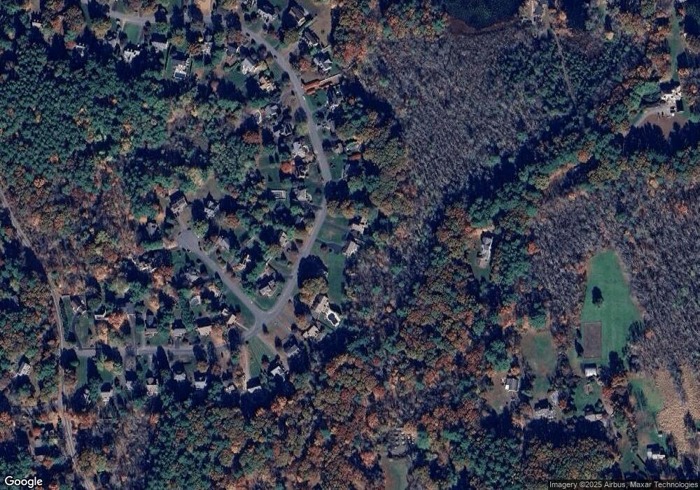 172 Rolling Meadow Dr, Holliston, MA 01746 - photo 1