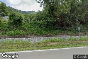 58 Cantrell Dr, Man, WV 25635