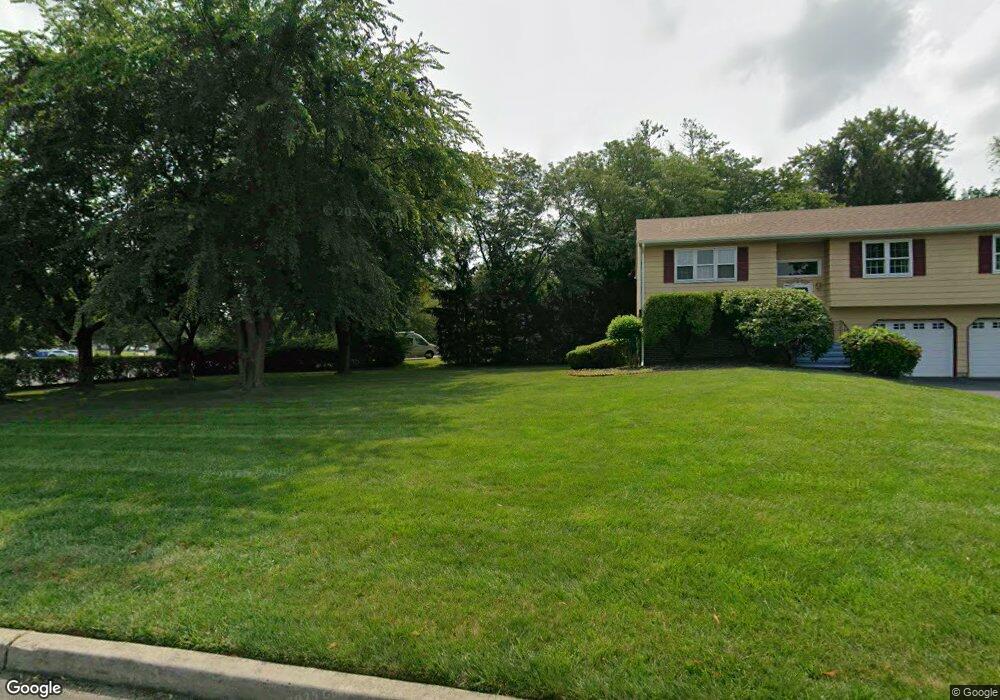 Q 14 Quincy CI unit Q14, South Brunswick, NJ 08810 - photo 1