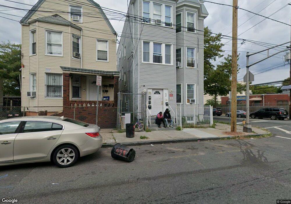 439 S 15th St unit 2, Newark, NJ 07103 - photo 1