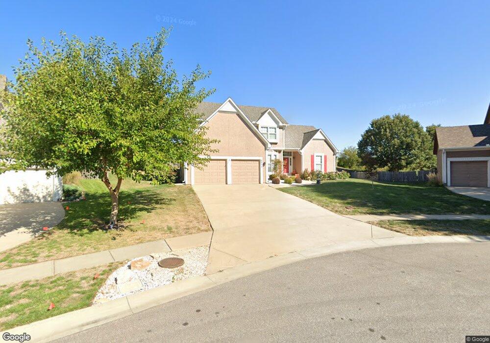 6934 Constance St, Shawnee, KS 66216 - photo 1