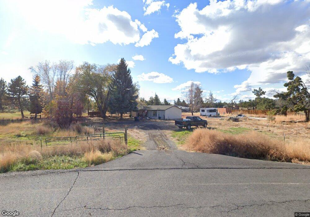 875 SW Helmholtz Way, Redmond, OR 97756 - photo 1