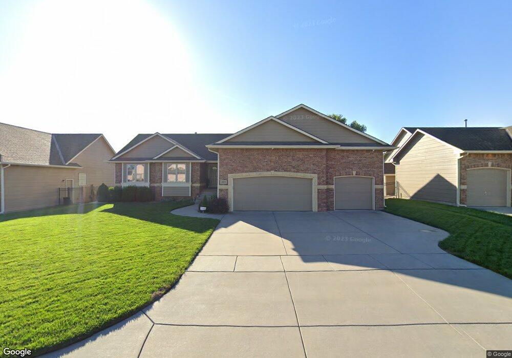 4005 N Lake Ridge Ct, Wichita, KS 67205 - photo 1