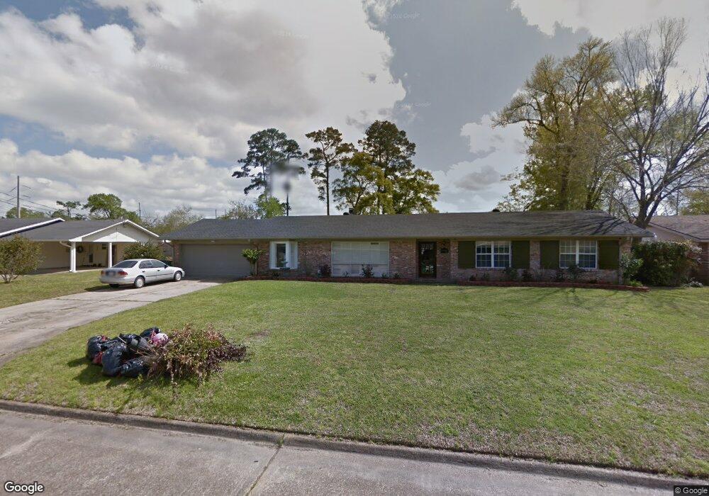 817 Garden Ln, Lake Charles, LA 70605 - photo 1