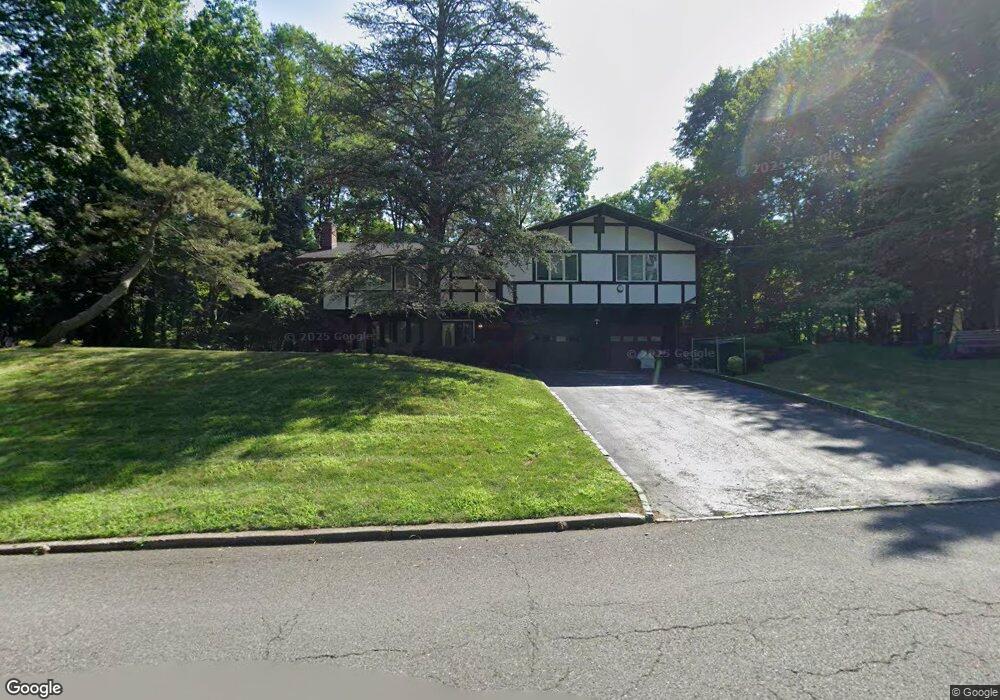 50 Dawn Ln, Airmont, NY 10901 - photo 1