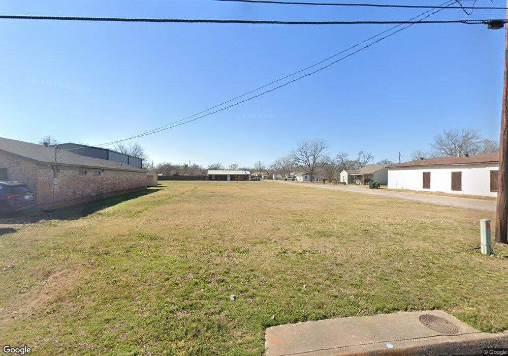 611 N Las Vegas Trail, White Settlement, TX 76108 - photo 1