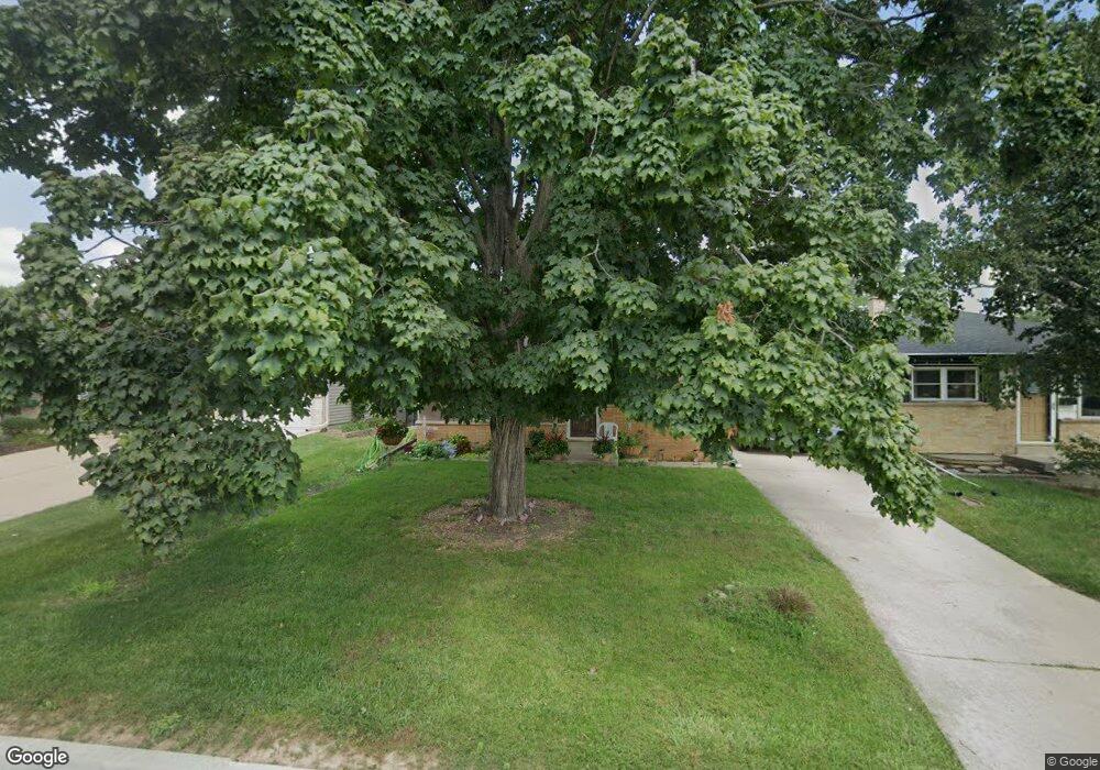 12712 W Eggert Place, Butler, WI 53007 - photo 1