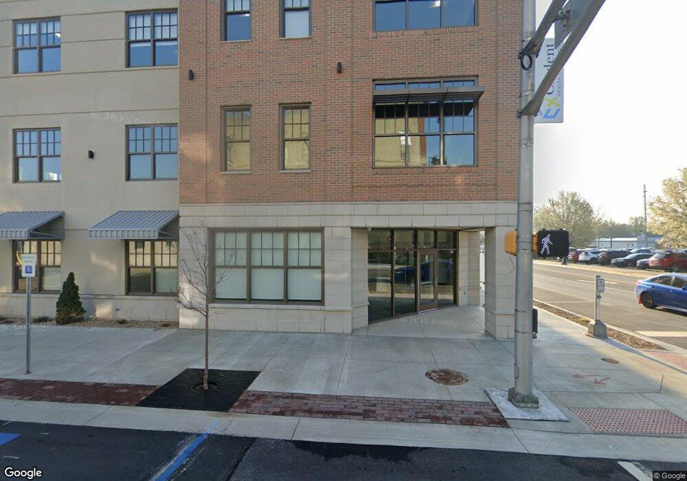 102 N Cedar St, Auburn, IN 46706 - photo 1