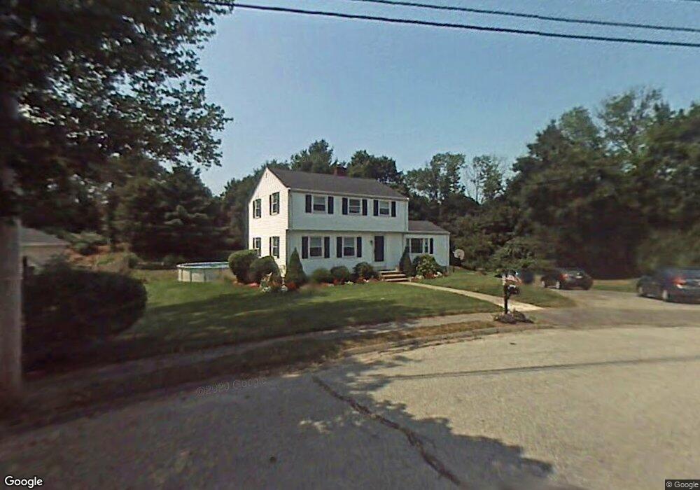 15 Hiawatha Rd, Woburn, MA 01801 - photo 1