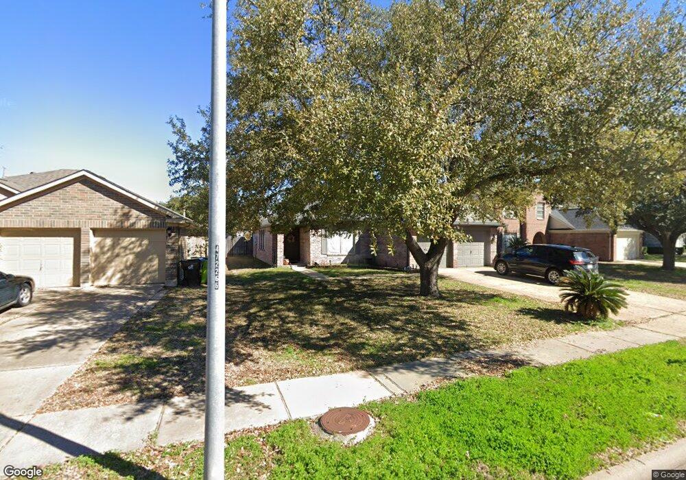 1605 Village Court Dr, Rosenberg, TX 77471 - photo 1