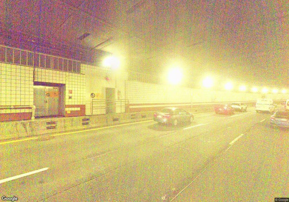 5287 Washington St unit 18, Boston, CA 92132 - photo 1