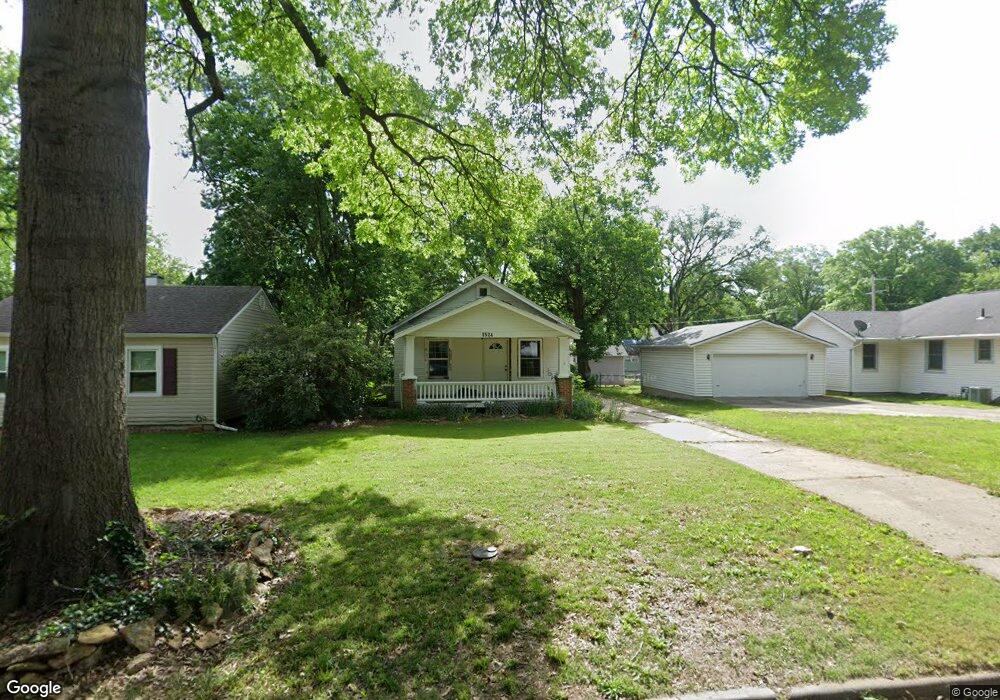 1524 SW Collins Ave, Topeka, KS 66604 - photo 1