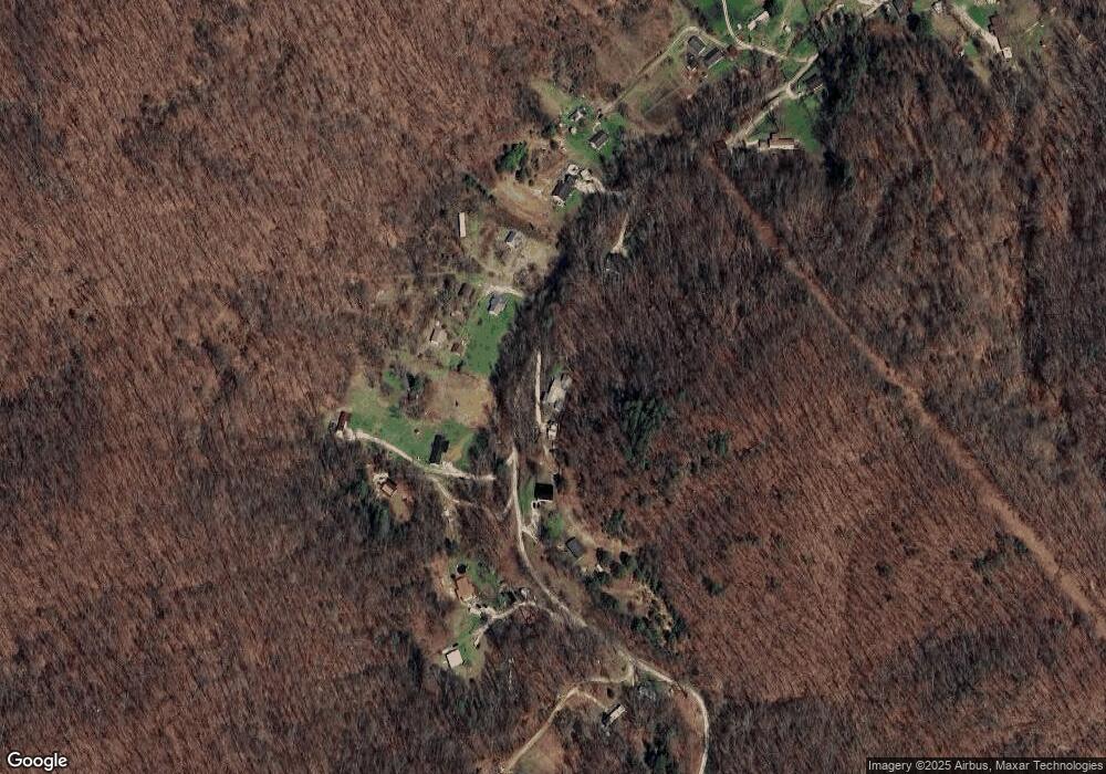 129 Roy Branch Rd, Branchland, WV 25506 - photo 1