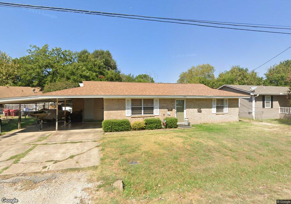 1223 Pecan St, Bonham, TX 75418 - photo 1