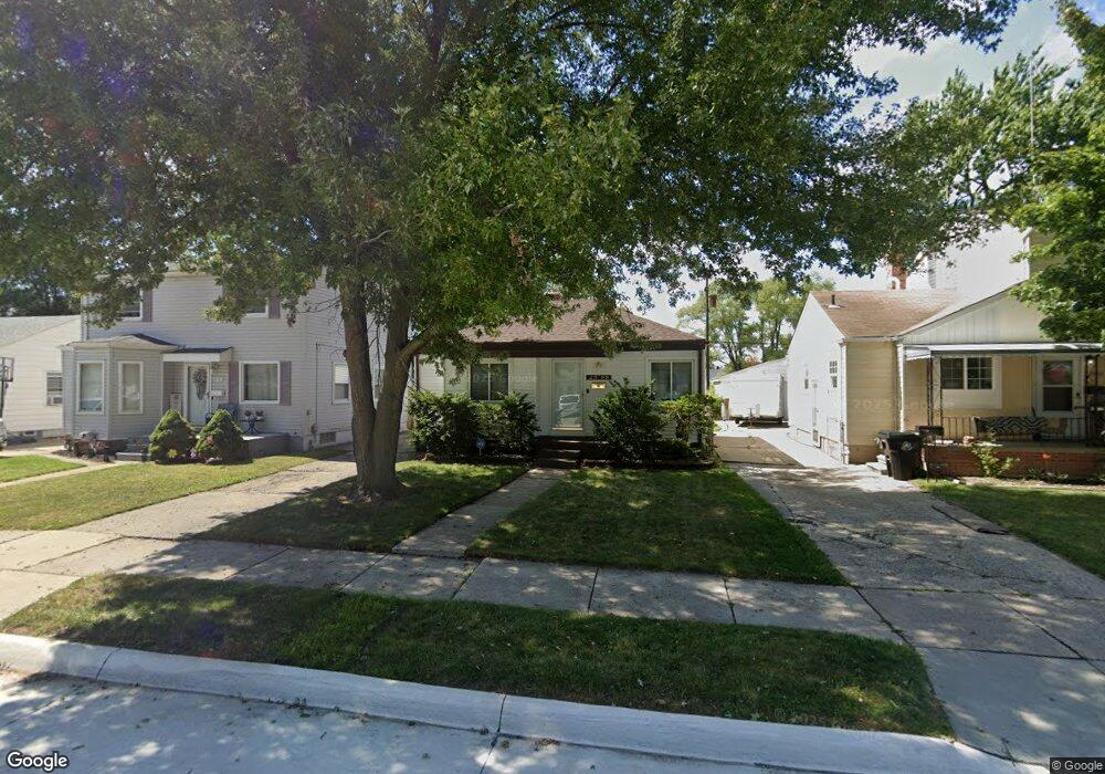 25199 Lehner St, Roseville, MI 48066 - photo 1