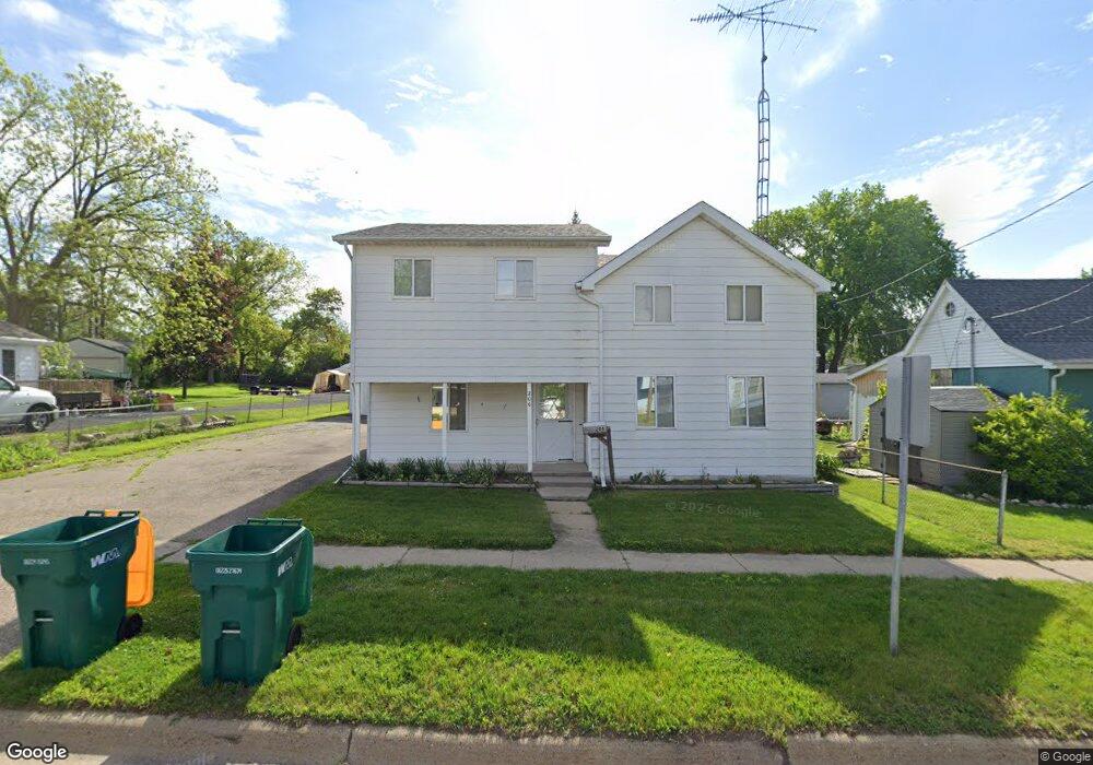 206 N Mckinley Rd, Flushing, MI 48433 - photo 1