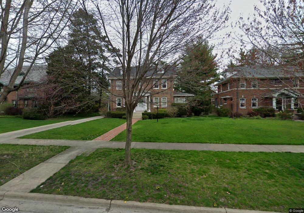 1109 W Downer Place, Aurora, IL 60506 - photo 1