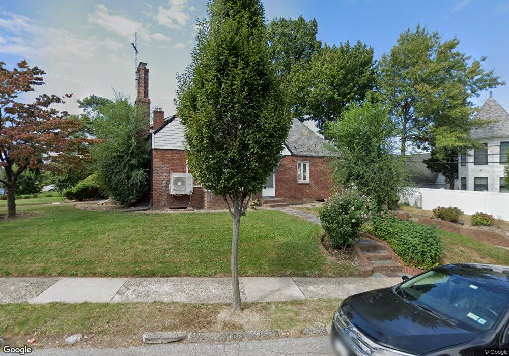 13541 78th Dr, Flushing, NY 11367 - photo 1