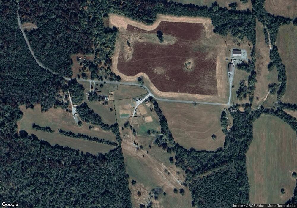 208 Harrison Ln, Shelbyville, TN 37160 - photo 1