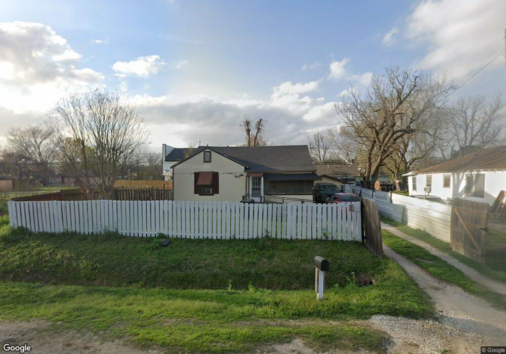 992 Junell St, Houston, TX 77088 - photo 1