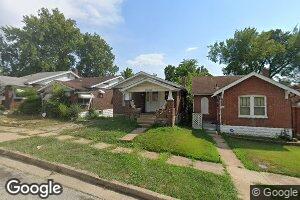 6920 Greenway Ave, Saint Louis, MO 63121