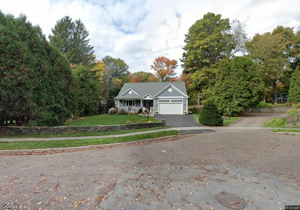 14 Maplewood Ln, Essex Junction, VT 05452 - photo 1