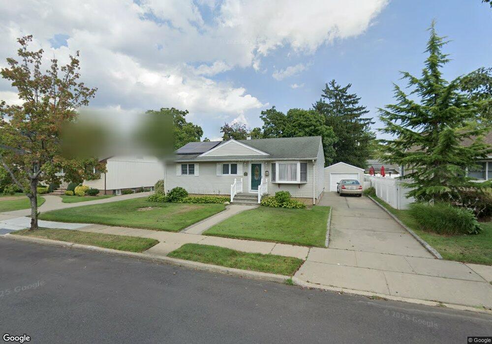 643 Smith St, Franklin Square, NY 11010 - photo 1