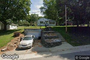 809 N Chestnut St, Avoca, IA 51521