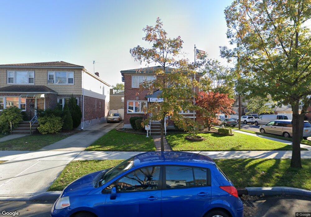 9504 149th Ave, Ozone Park, NY 11417 - photo 1