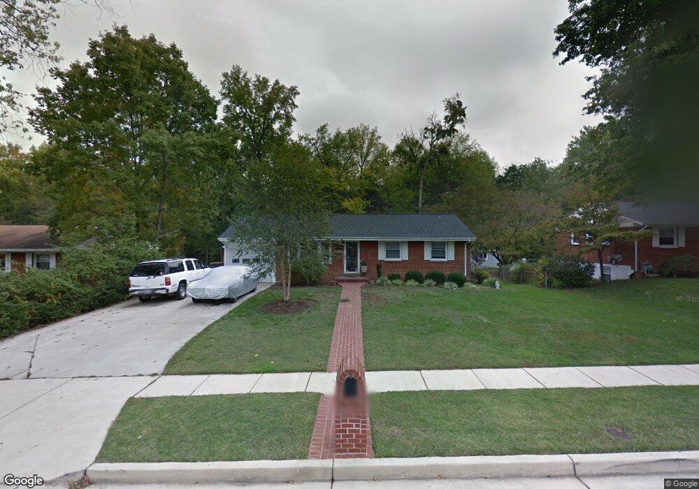 8825 Lagrange St, Lorton, VA 22079 - photo 1