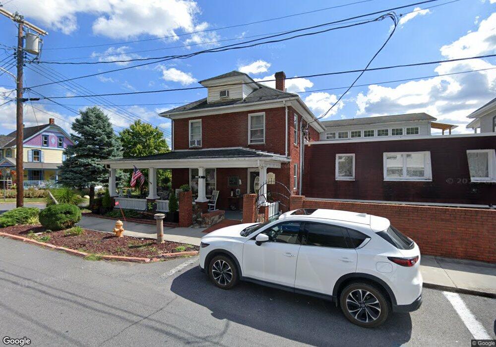 42 Independence St, Berkeley Springs, WV 25411 - photo 1